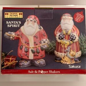 New Vintage Christmas Debbie Mumm Santa's Spirit Salt & Pepper Shaker Set NIB
